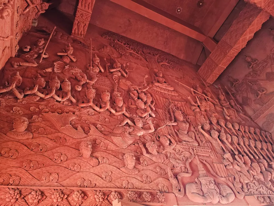 Червоний храм