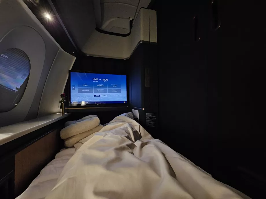 Диван розкладається в ліжко