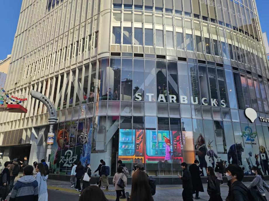 Starbucks на перехресті Шибуя