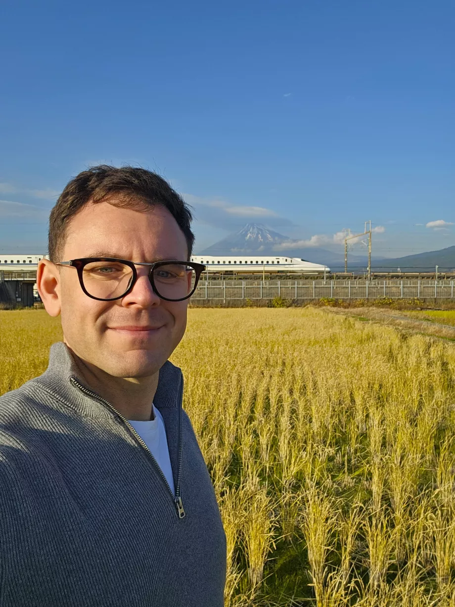 Я на фотозоні біля Фудзі