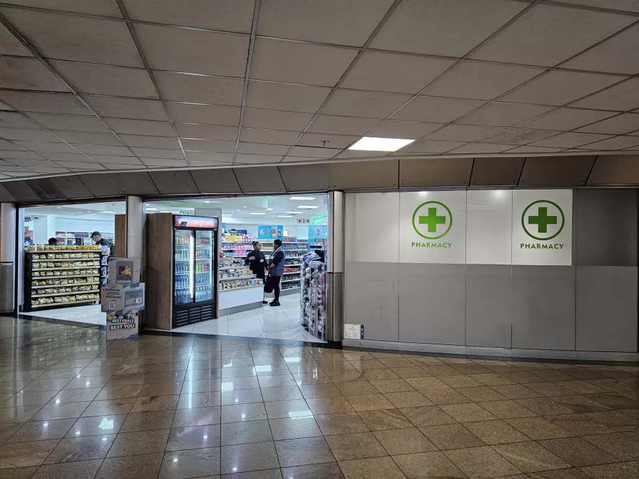 Аптека в транзитній зоні