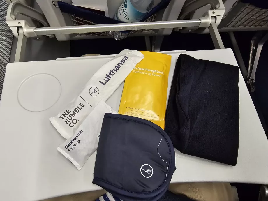 Набір побутового приладдя