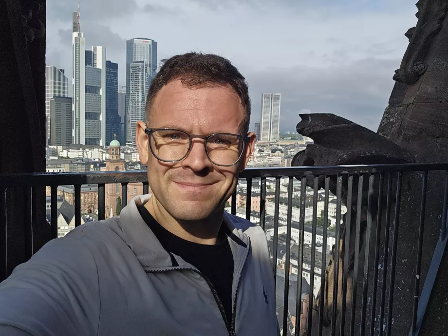 Я біля краєвиду з Домтурму