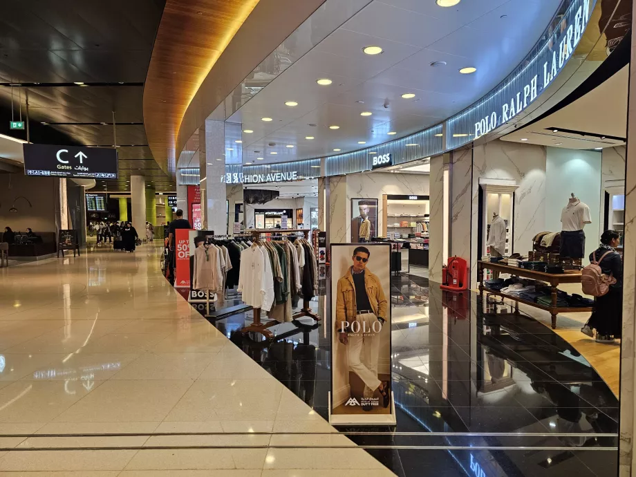 Модні магазини, транзитна зона