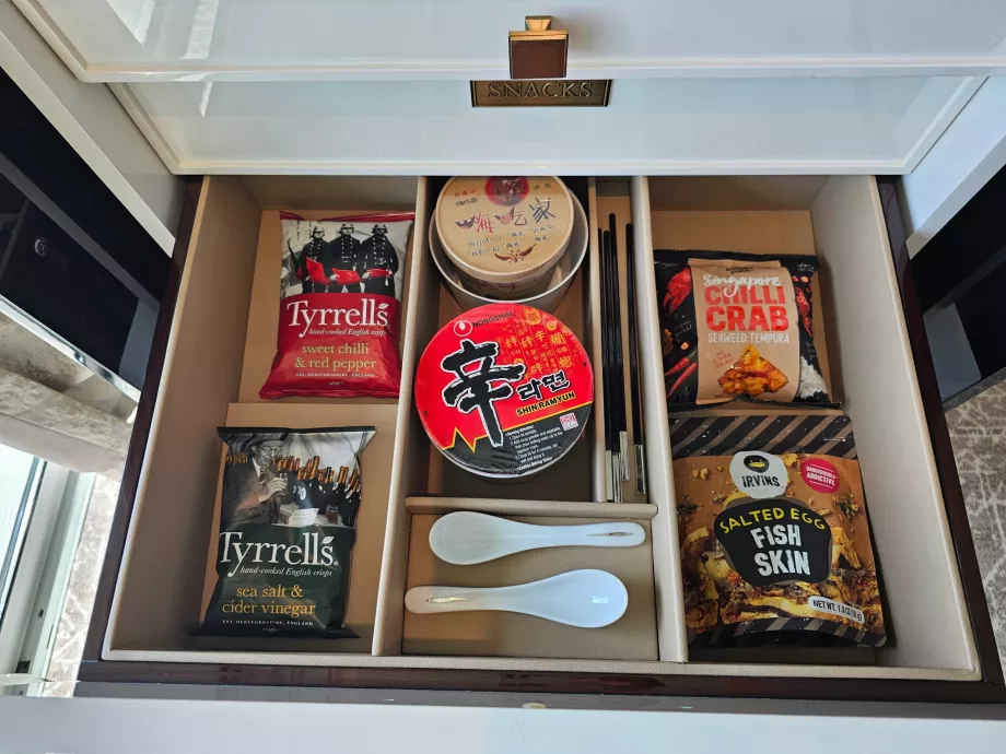 Локшина та чіпси