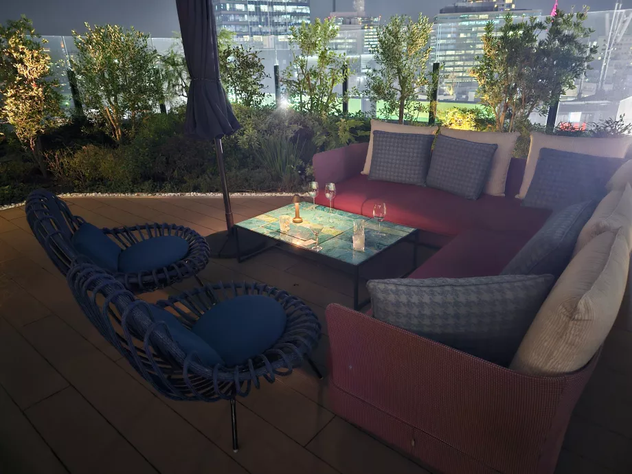 Відкрита тераса ресторану Gallery 11