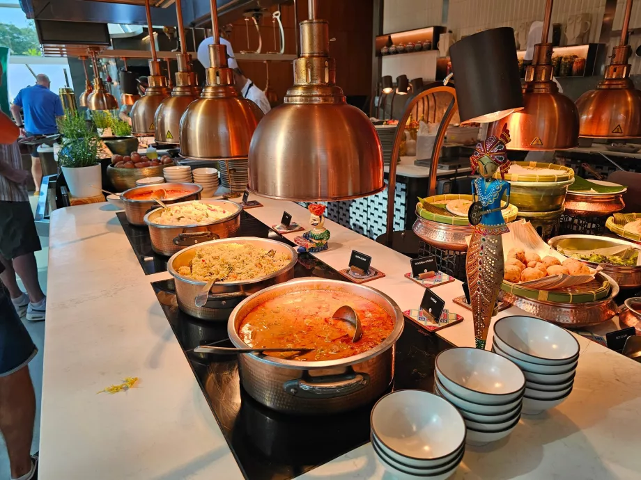 Сніданок у ресторані Rise