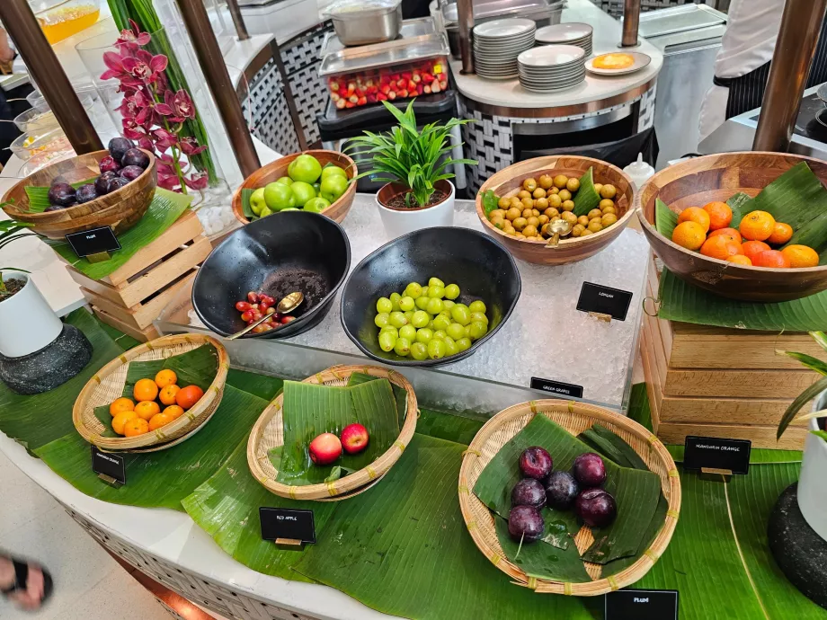 Сніданок у ресторані Rise