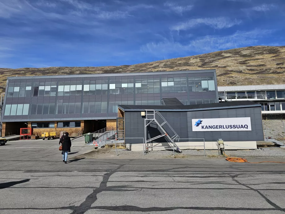 прибуття в аеропорт Kangerlussuaq