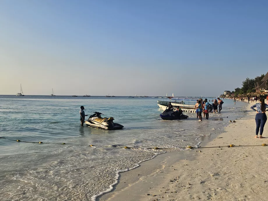 Нунгві, пропозиція водних видів спорту