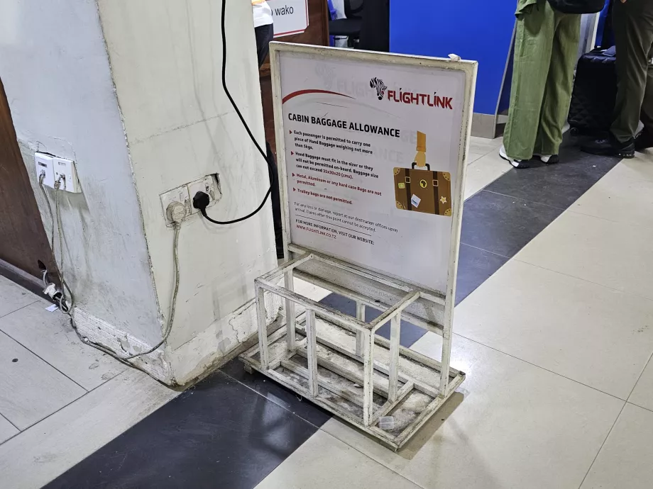 Шаблон ручної поклажі