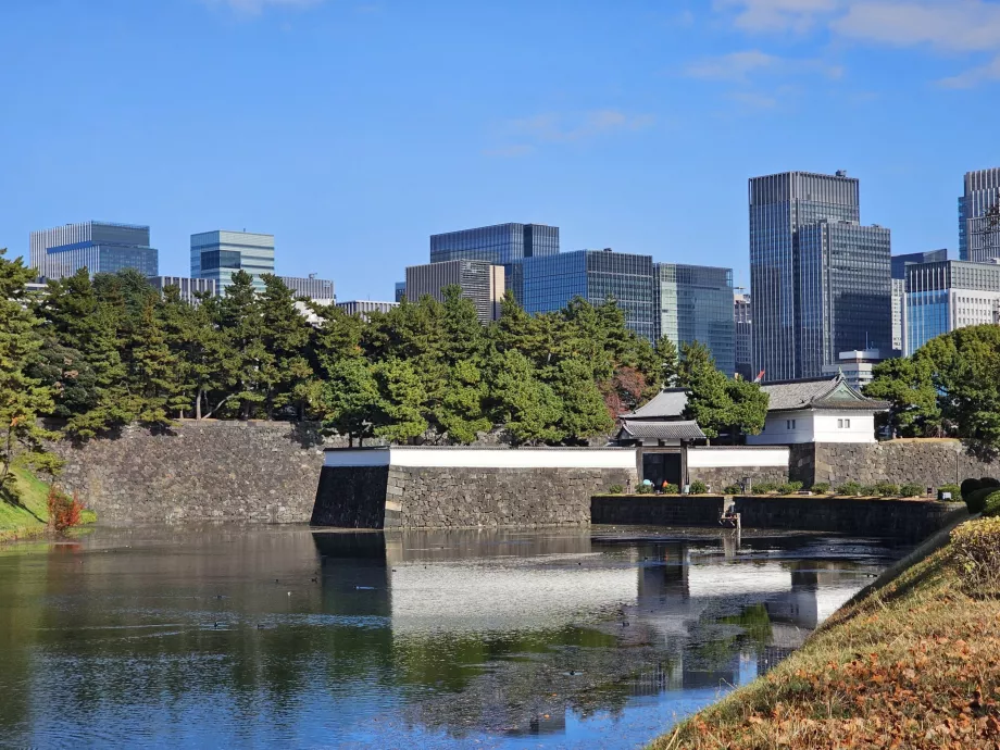 Імператорський палац