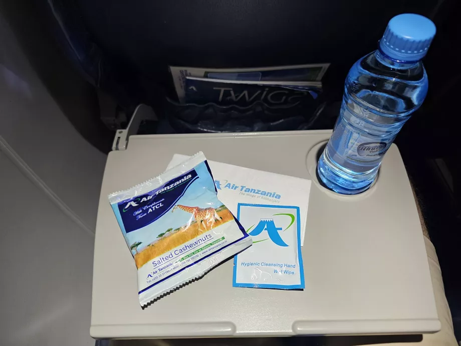 Безкоштовні напої на внутрішніх рейсах