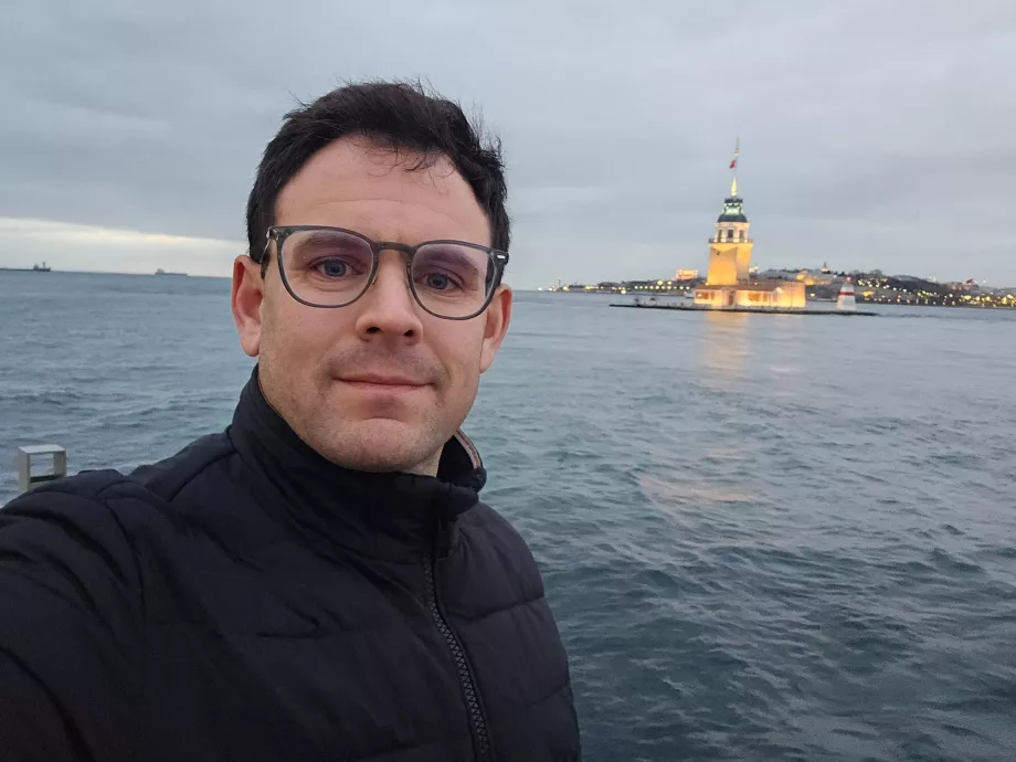 Я на Дівочій вежі - азіатська сторона