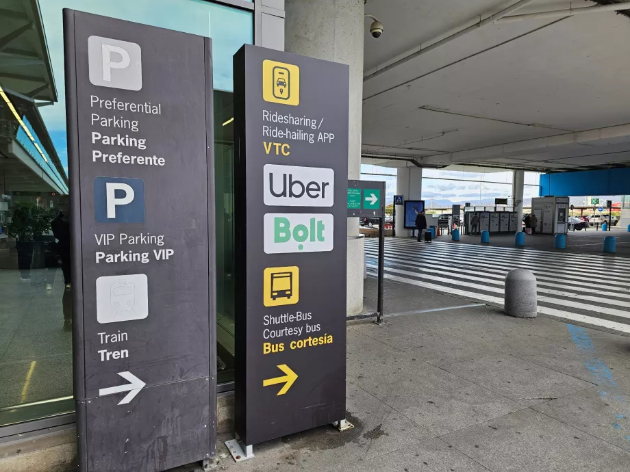 Як дістатися до пунктів посадки Uber та Bolt