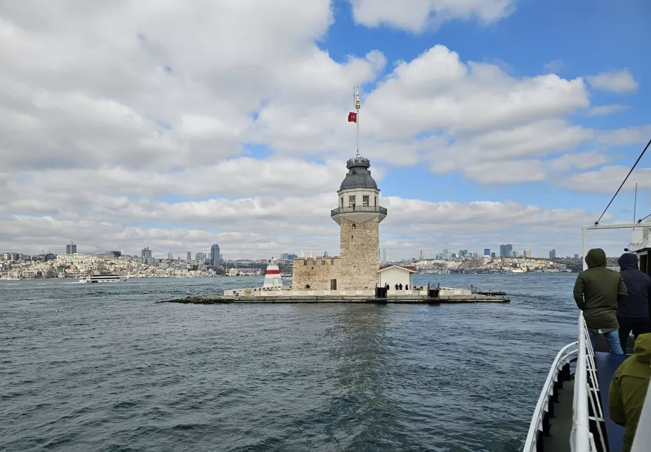 Вежа для дівчат