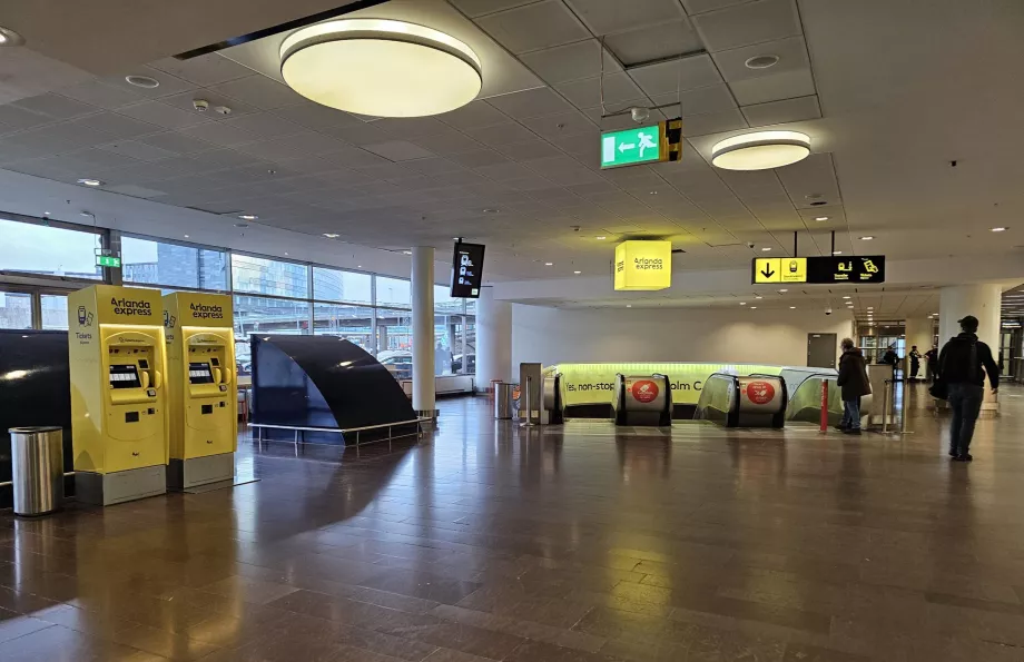 Станція Arlanda Express