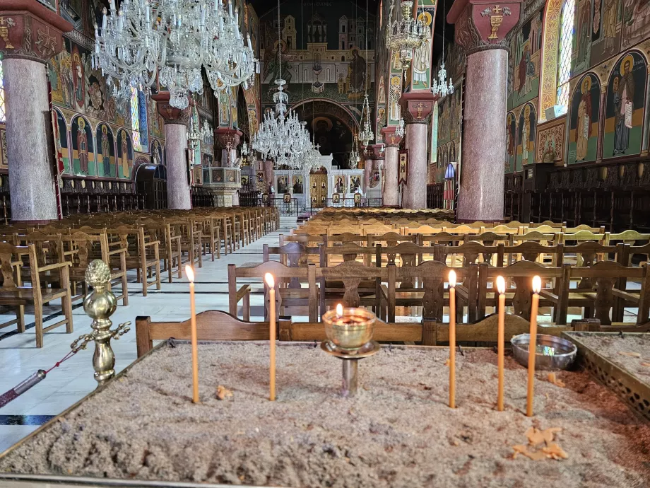 Церква "Євангелісмос", інтер'єр