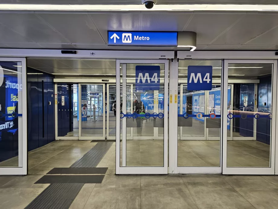Напрямок до станції метро