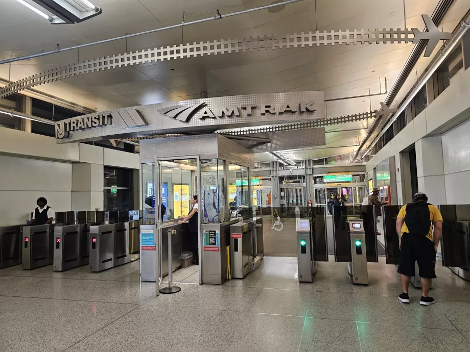 Квиткові турнікети