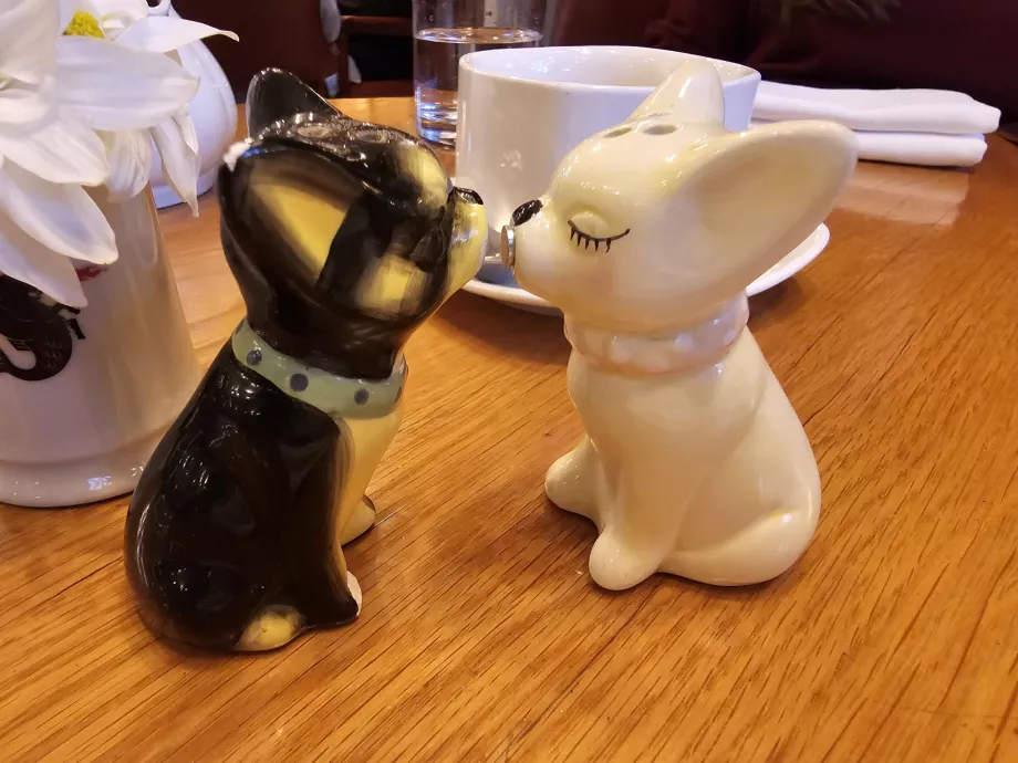 Посолити і поперчити