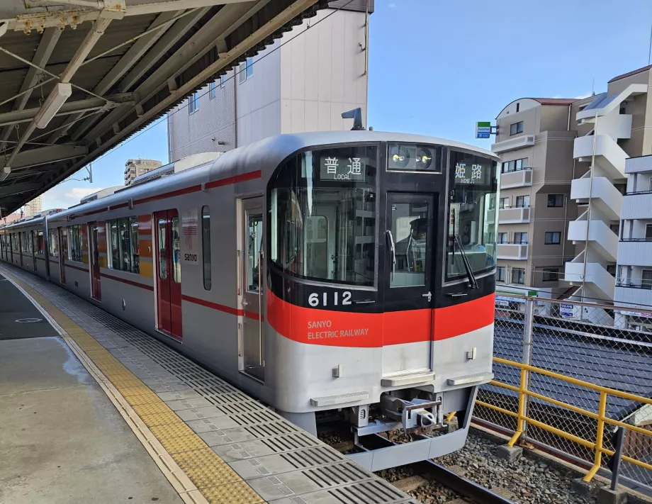 Електричні поїзди Sanyo