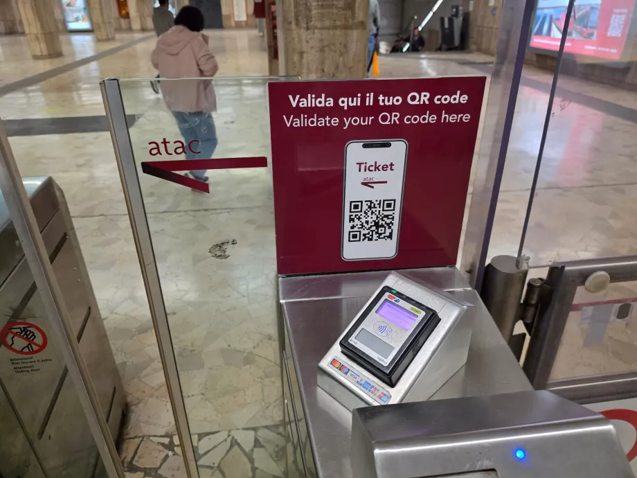 Безконтактна оплата проїзду в метро