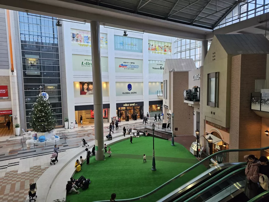 Мирний торговий центр