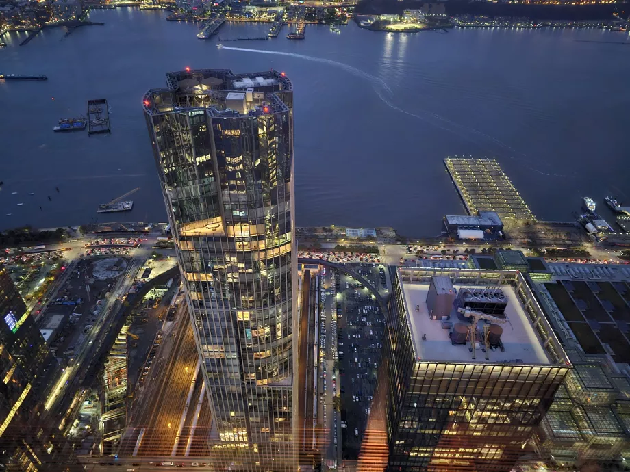 Вид з внутрішнього оглядового майданчика "Край"