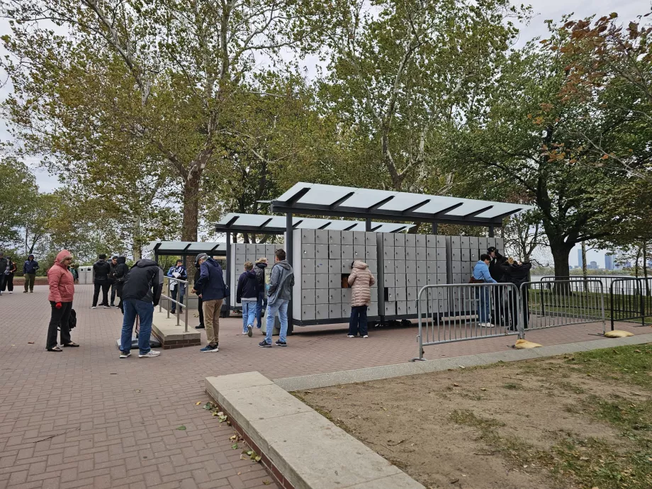 Шафки для зберігання особистих речей