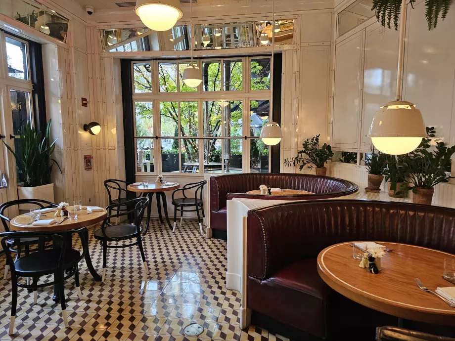 Зал для сніданків