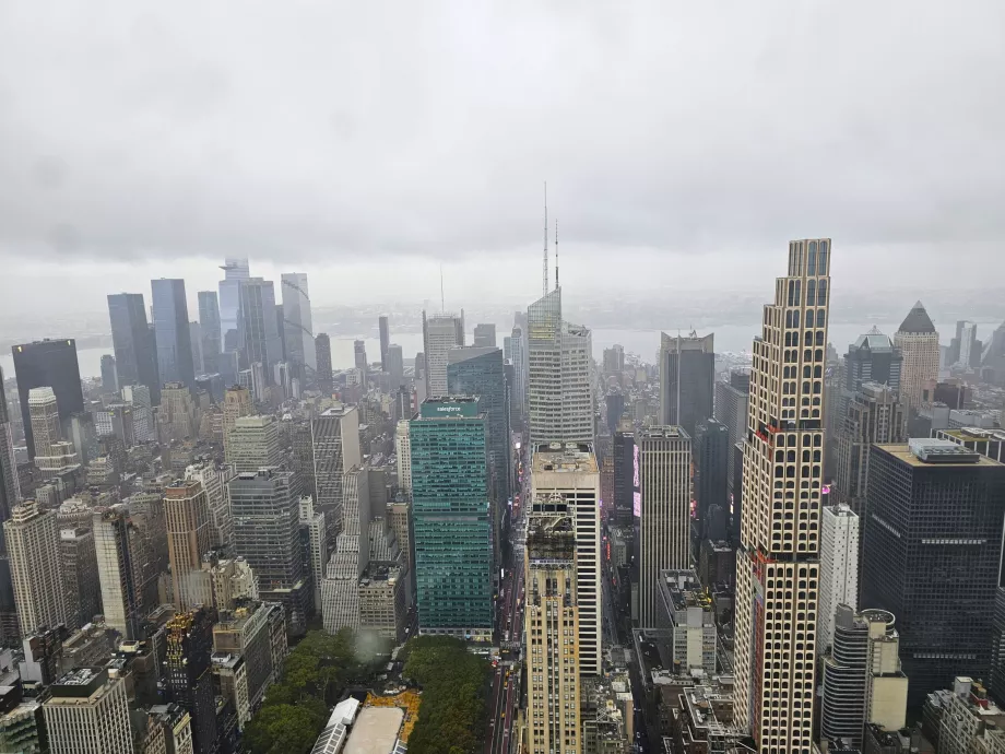 Summit One Vanderbilt, вид у бік Пенсільванського вокзалу
