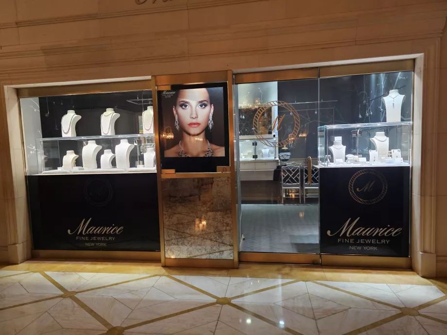 Ювелірний магазин