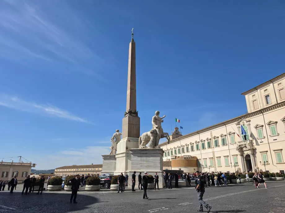 Площа перед Квірінальським палацом