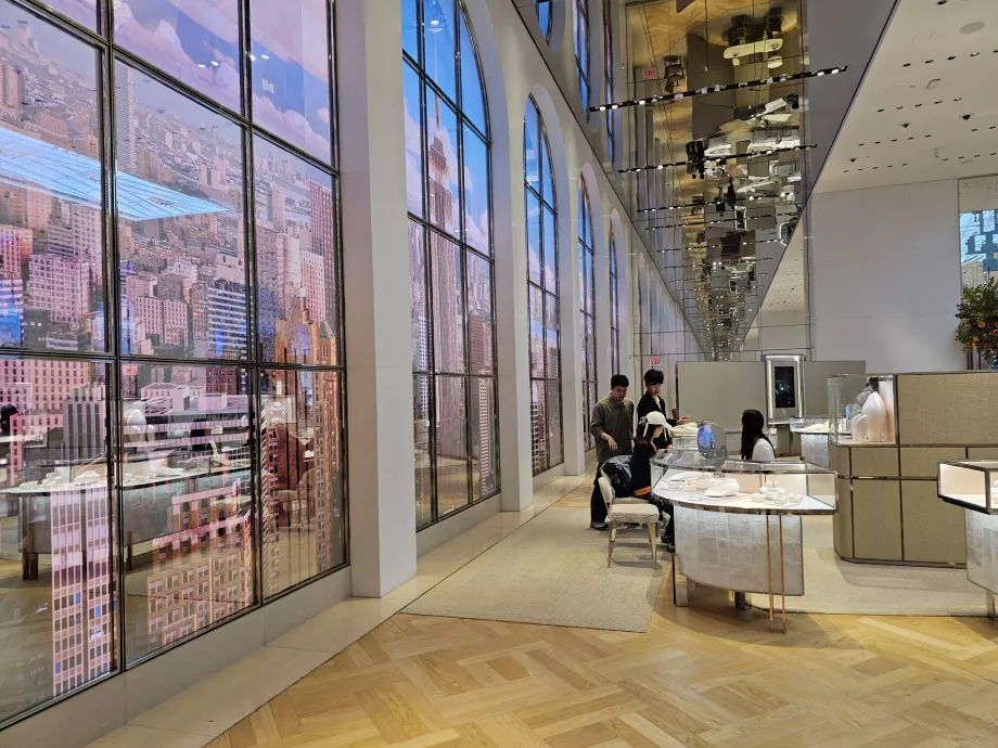 "Тіффані і Ко".