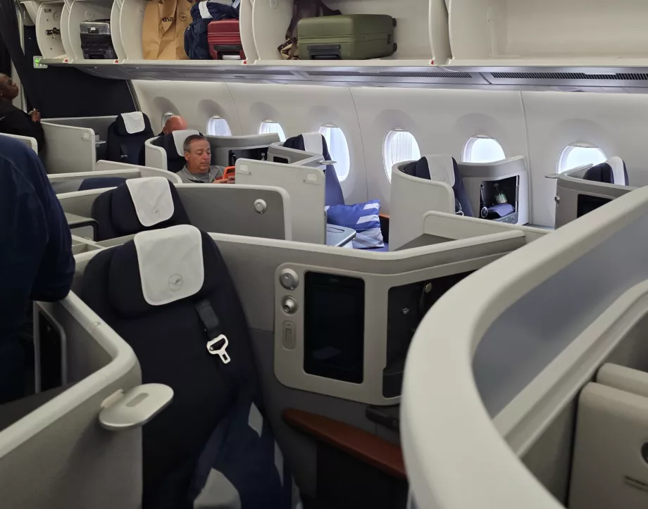 Салон бізнес-класу Allegris