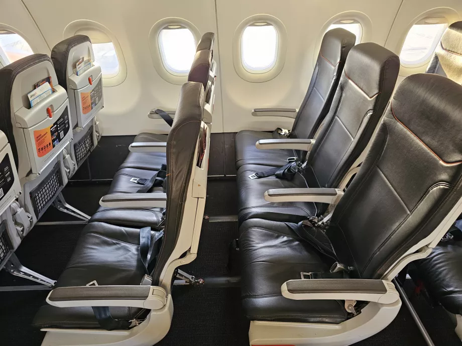 Сидіння Jetstar