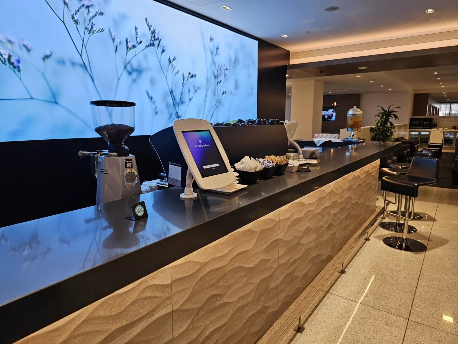 ANZ Lounge, кавоварка
