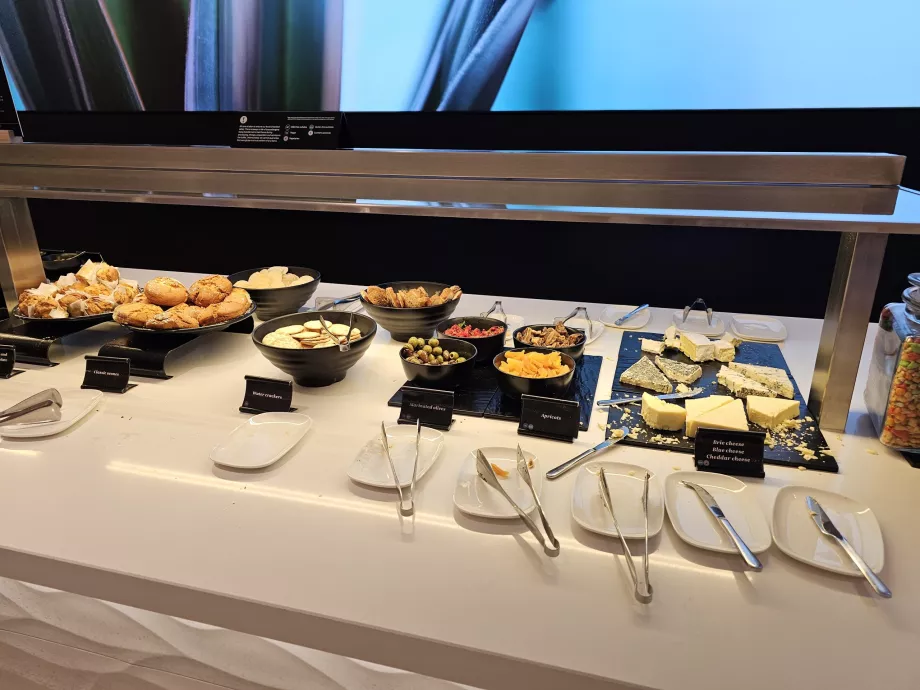 ANZ Lounge, де пропонують пікантні закуски